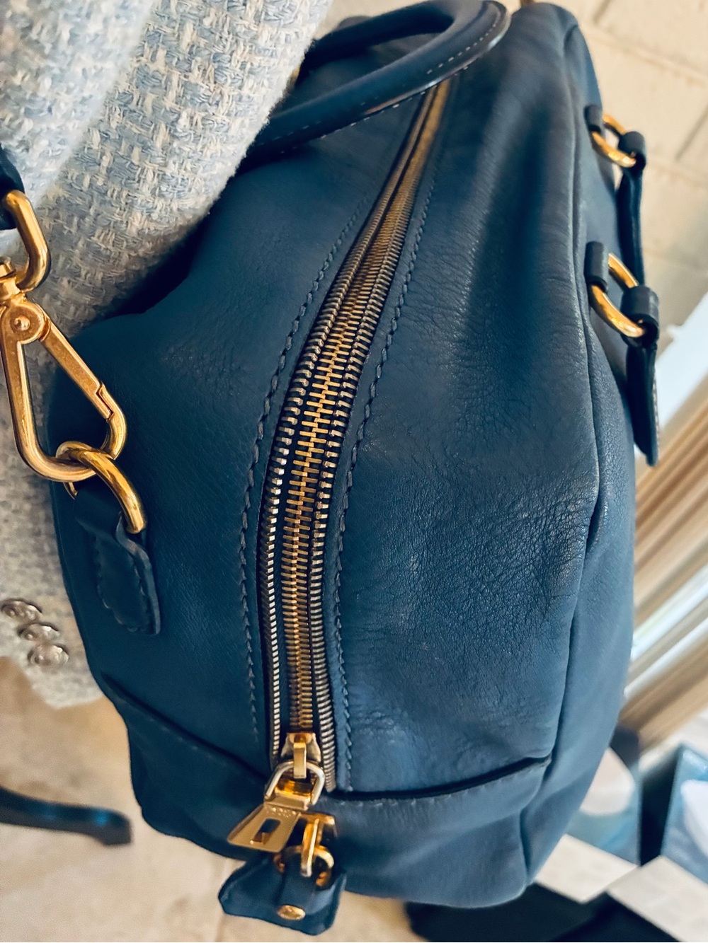 💙 PRADA Vitello Daino Bauletto Satchel Crossbody Bag Blue Very Chic EUC - Picture 7 of 17
